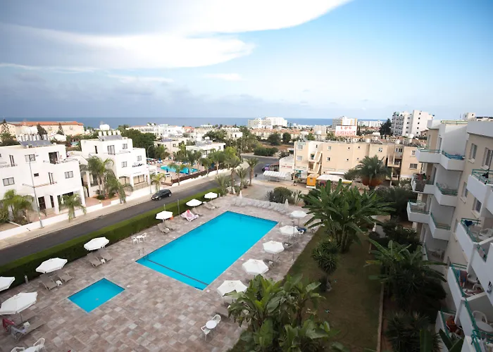 Debbiexenia Hotel Apartments
