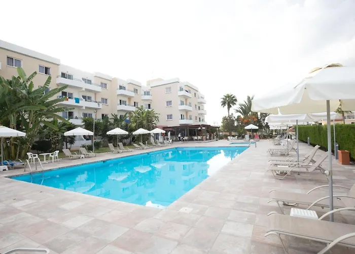 Debbiexenia Hotel Apartments
