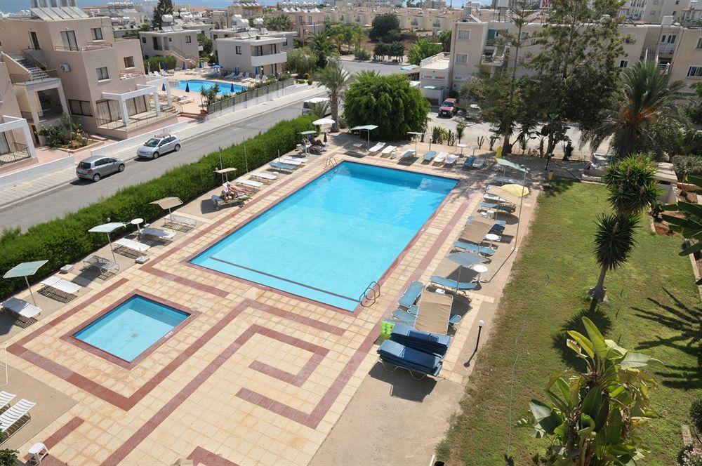 Debbiexenia Apart Otel Paralimni
