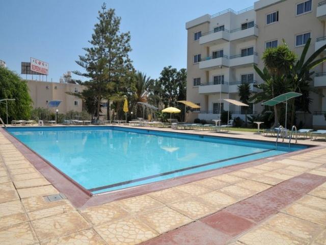 Debbiexenia Apart Otel Paralimni
