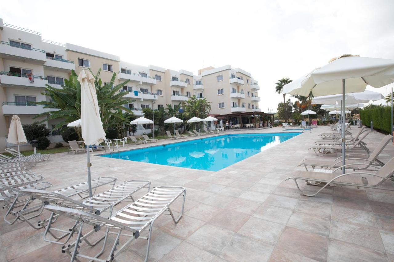 Hotel de apartamente Debbiexenia 3*